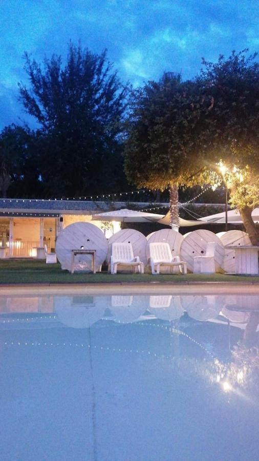 レンデ Parco D'Arte Altart Bed & Breakfast エクステリア 写真