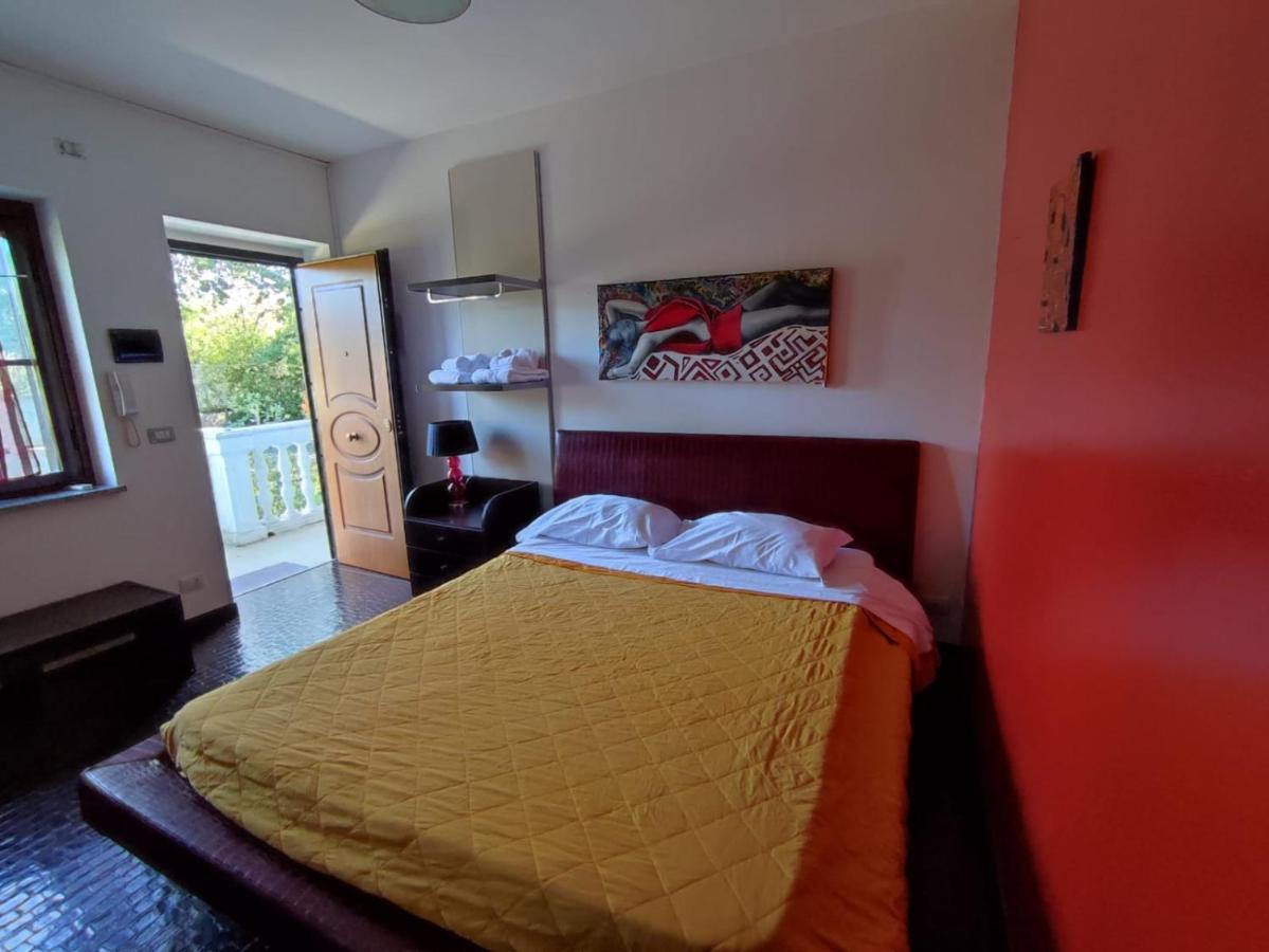 レンデ Parco D'Arte Altart Bed & Breakfast エクステリア 写真