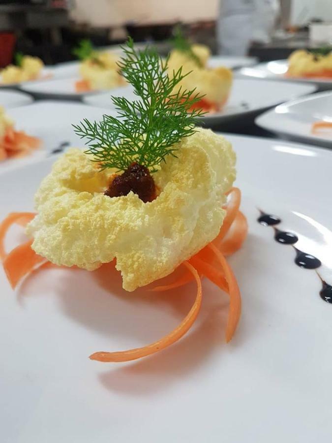 レンデ Parco D'Arte Altart Bed & Breakfast エクステリア 写真